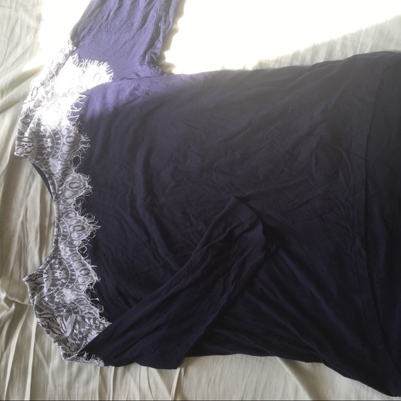 Soft navy blouse with sturdy lace detail - Picture 2 of 5